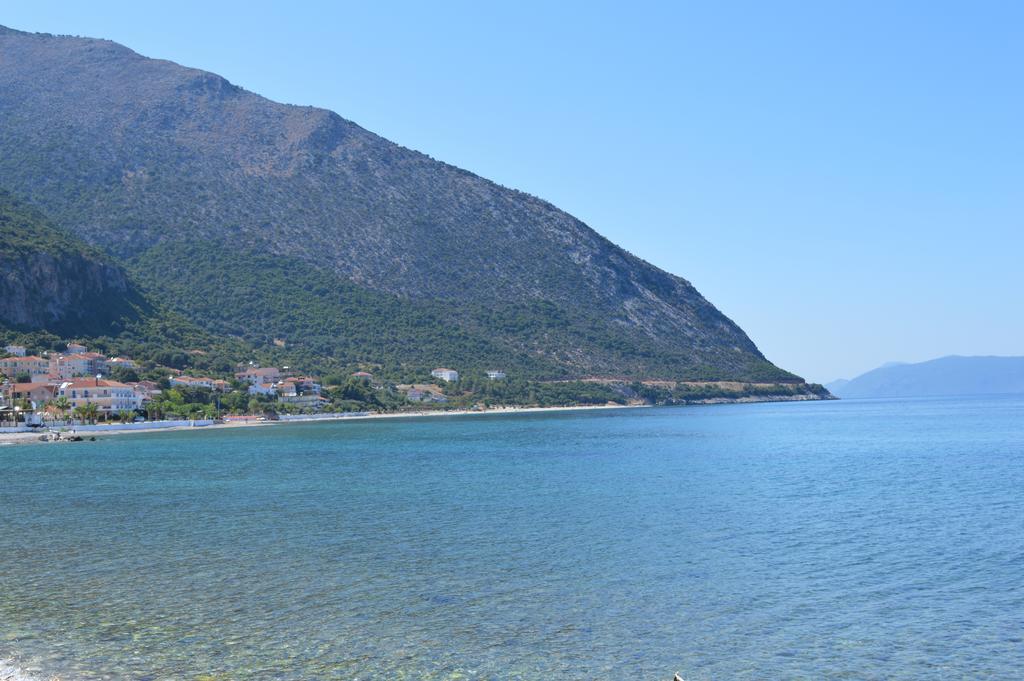 Vanessa Studios Poros  Exterior foto
